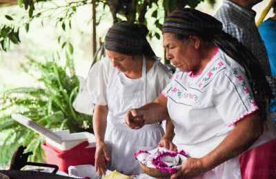 guadalajara comida en el comal en tour gastronomico